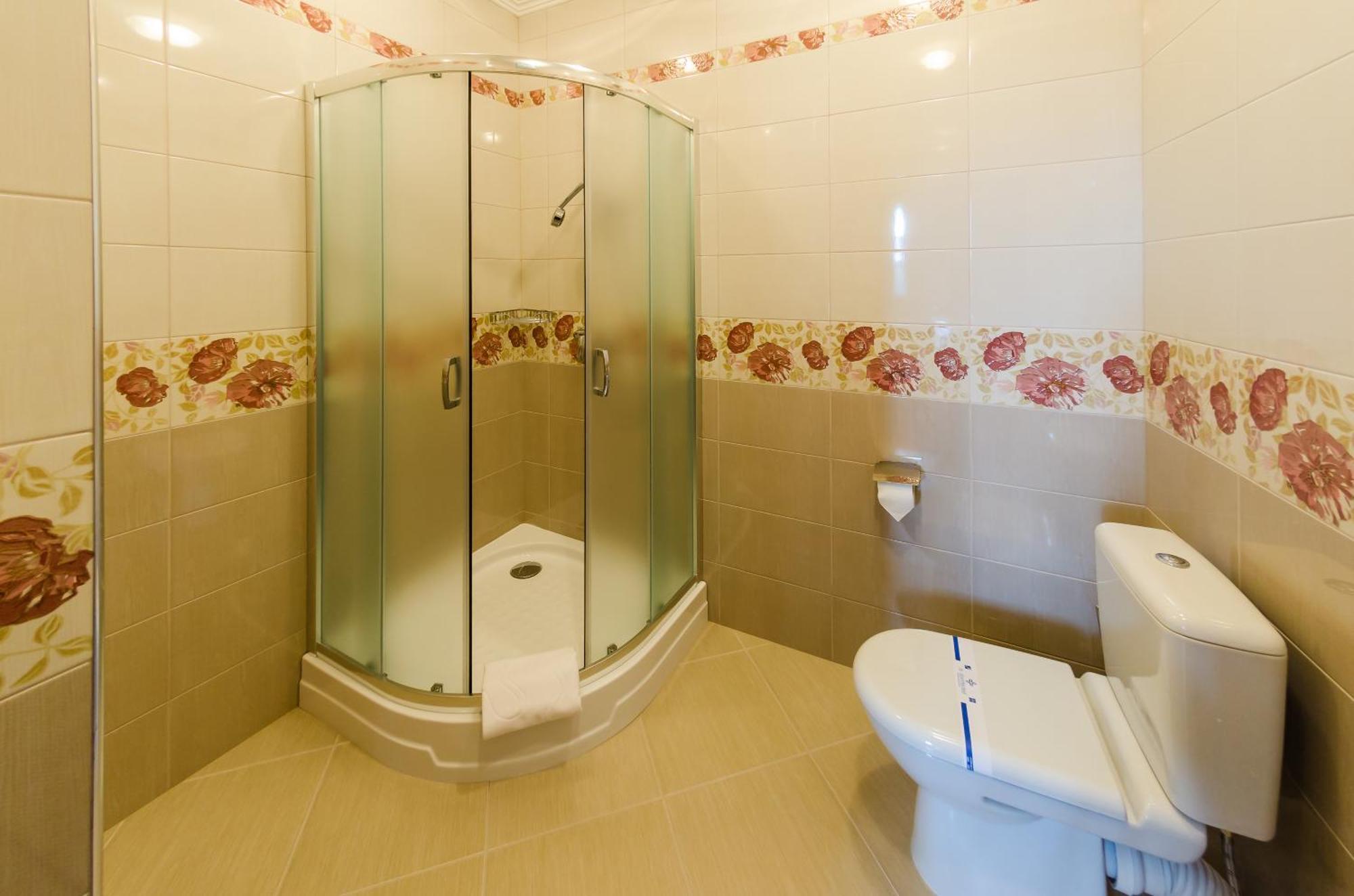 Franz Hotel Ivano-Frankivsk Buitenkant foto