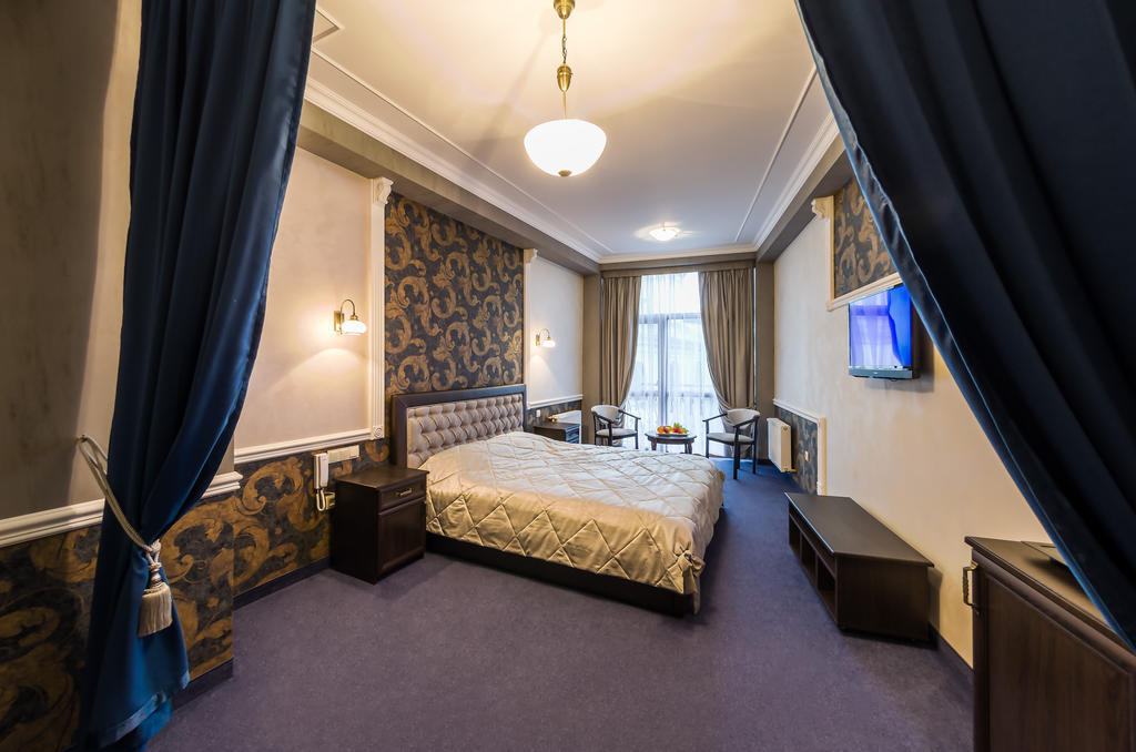 Franz Hotel Ivano-Frankivsk Kamer foto